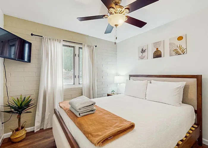 Sunshine Getaway Holiday home *